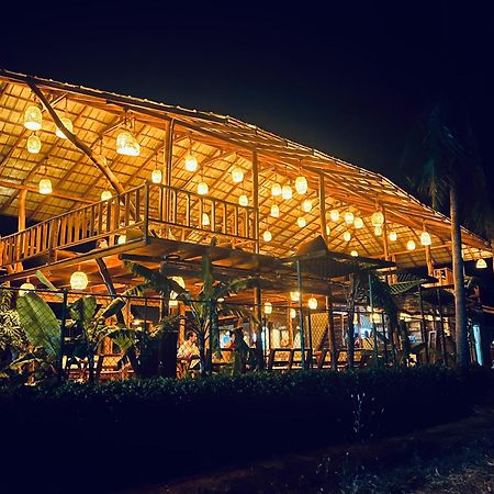 Roy'S Villa Сигирия Экстерьер фото