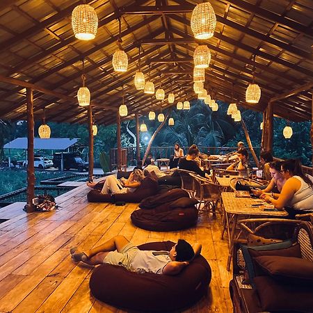 Roy'S Villa Сигирия Экстерьер фото