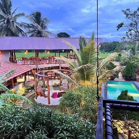 Roy'S Villa Сигирия Экстерьер фото